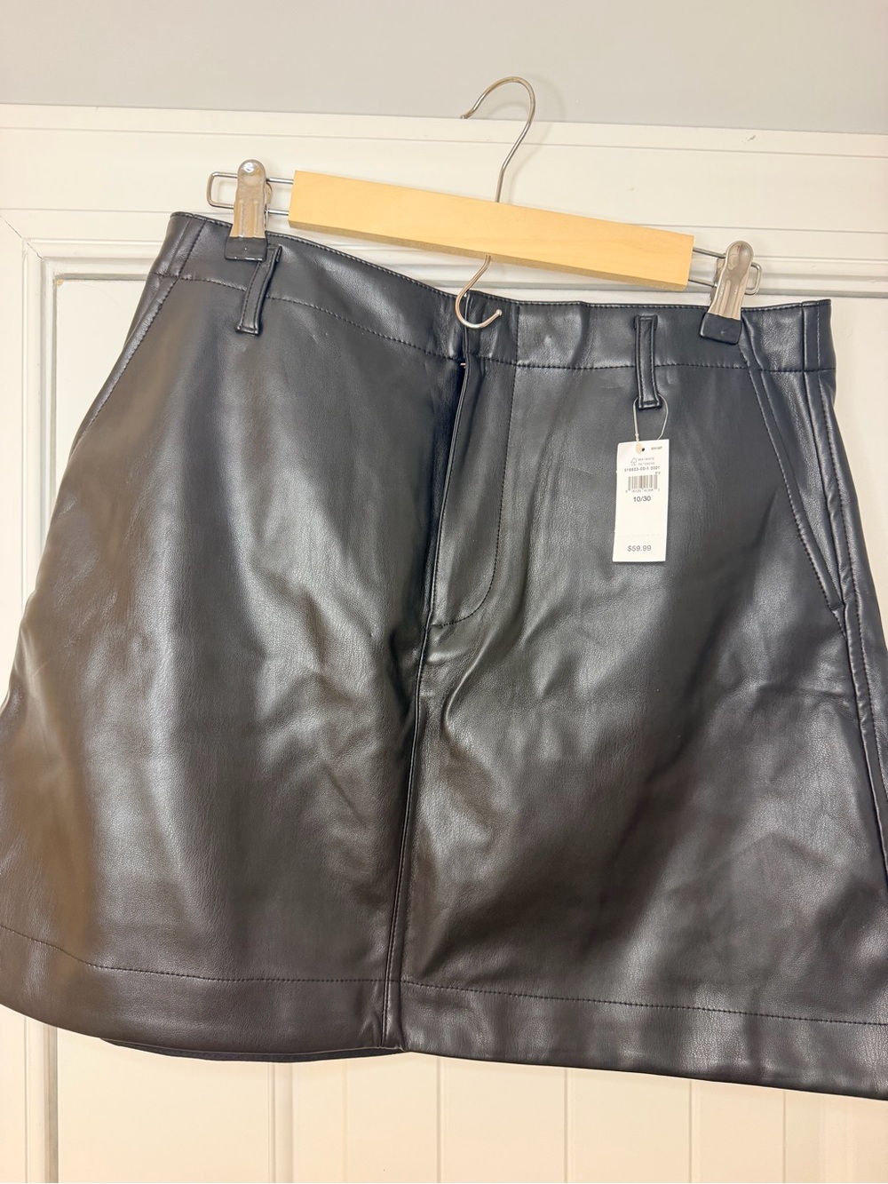 Gap faux leather skirt
